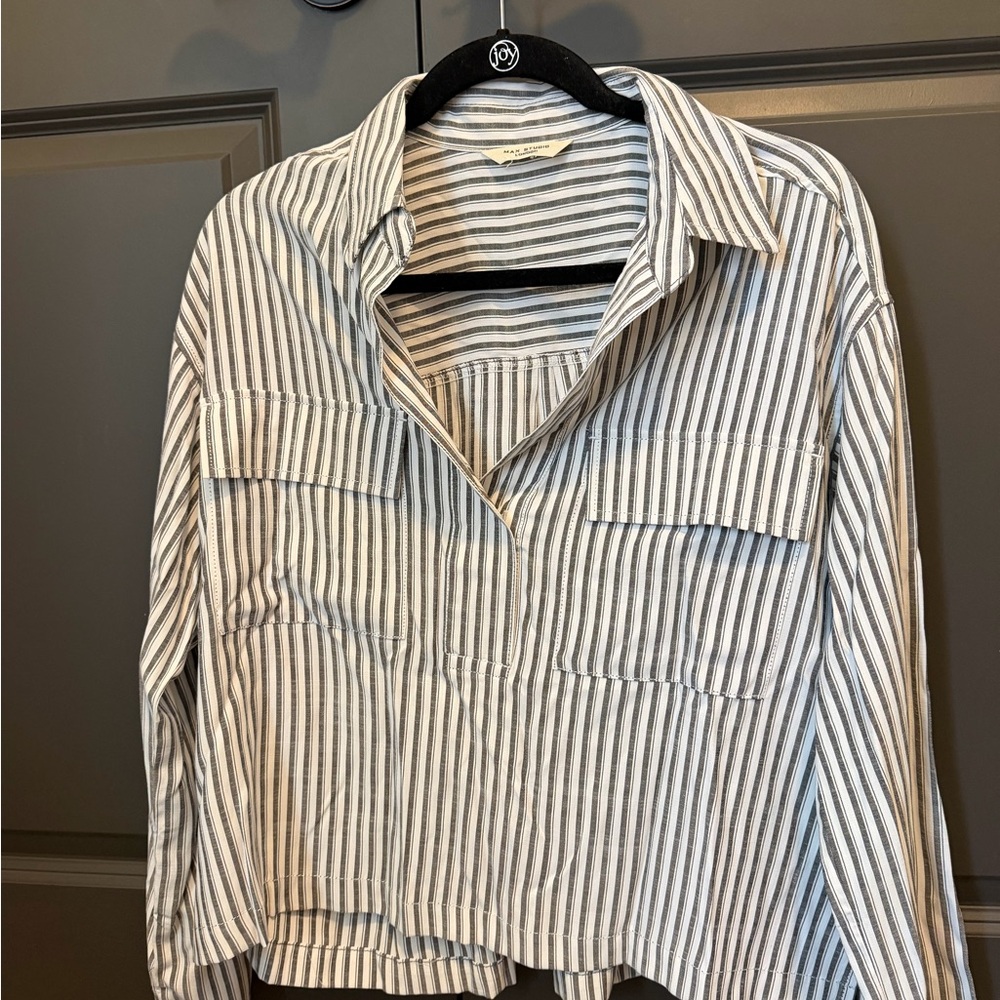 Max Studio White and Gray Striped Button-Front Shirt